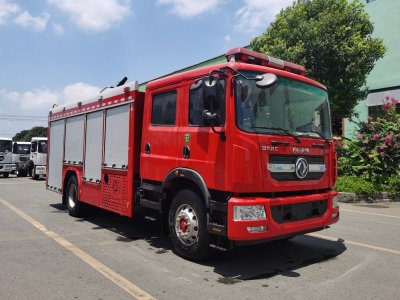 東風(fēng)D9型   7噸   泡沫消防車(chē)