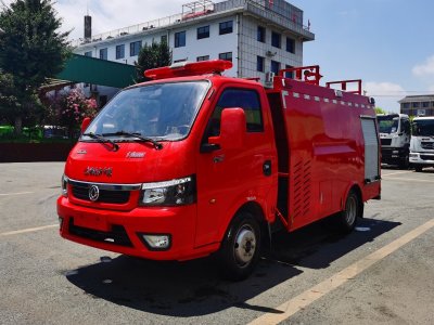 東風(fēng)途逸    1噸     水罐消防車(chē)